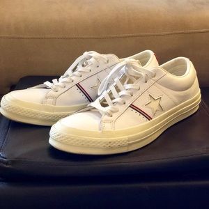 White Leather Converse Chuck Taylor All Stars
